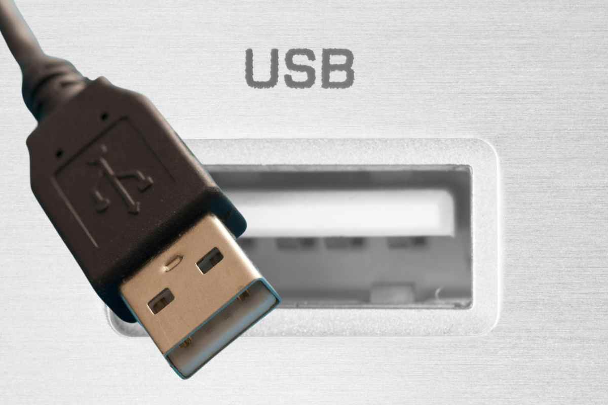 Addio cavi USB: hai poco tempo