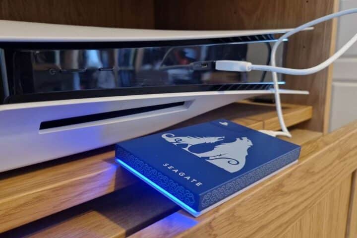Perché non puoi giocare ai giochi PS5 da un hard disk esterno?