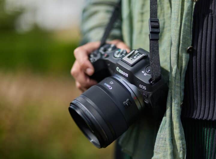 Canon EOS R6 Mark III + 45 mm f1.2 STM ufficiali