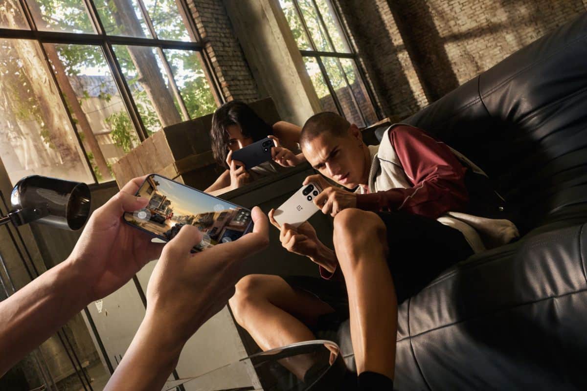 OnePlus 15 ufficiale