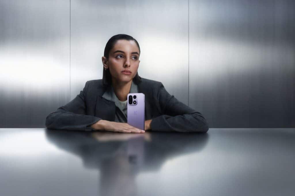 OnePlus 15 ufficiale