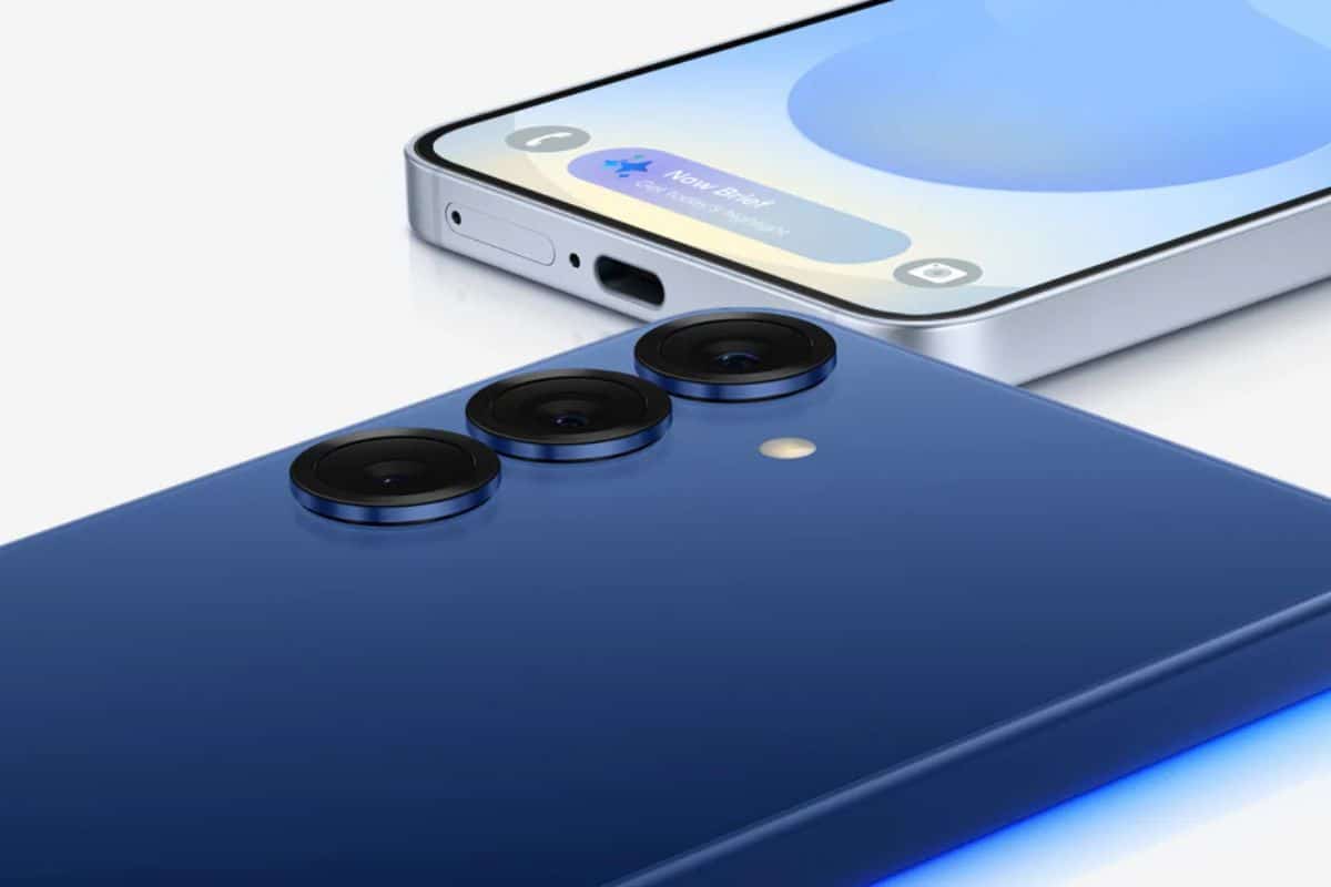 Samsung Galaxy S26 debutterà a marzo