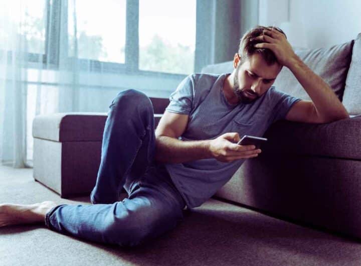 Messaggi vanno bloccati e segnalati