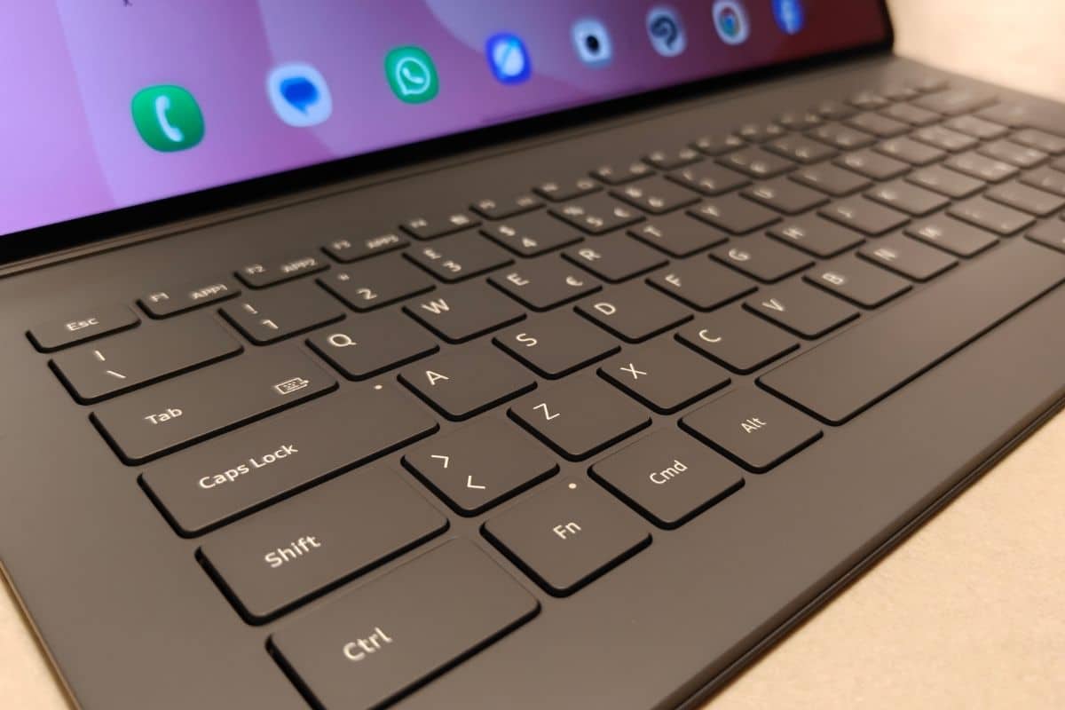 Galaxy Tab S11 Ultra ha una tastiera ampia e spaziosa (mistergadget.tech)