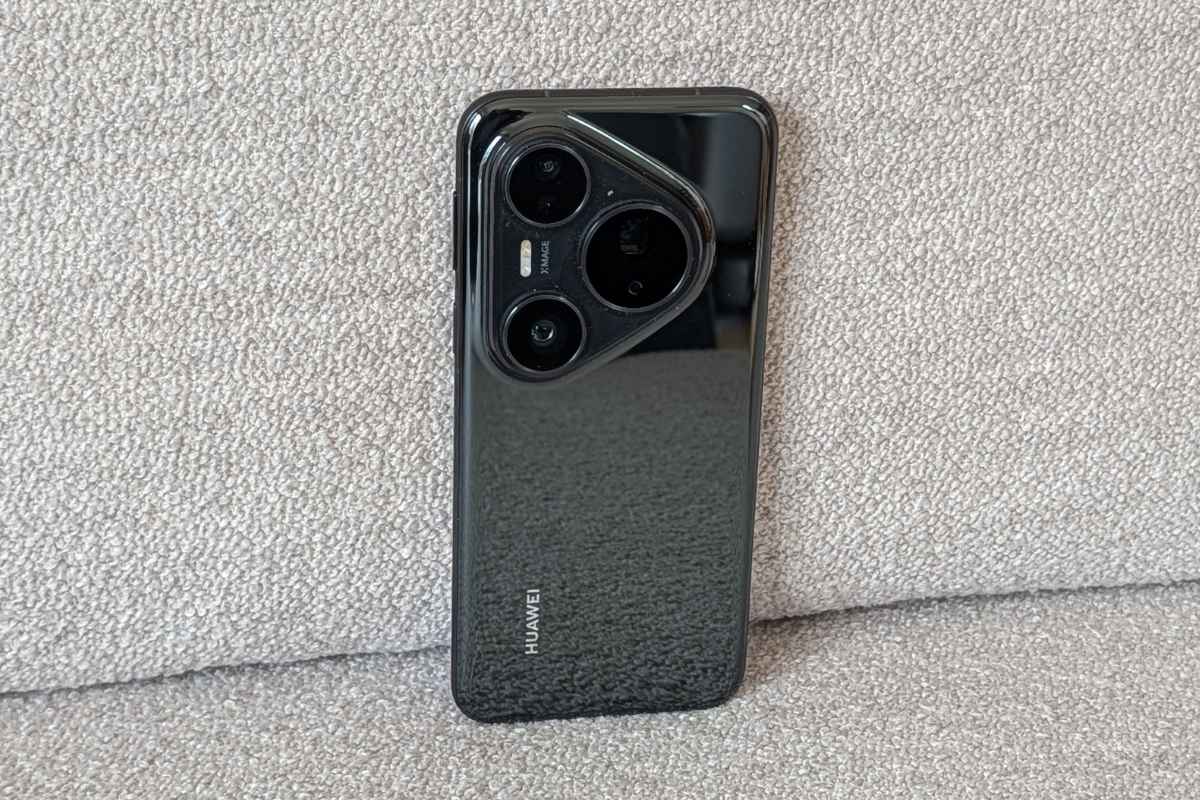 Huawei Pura 80 Pro visto da dietro