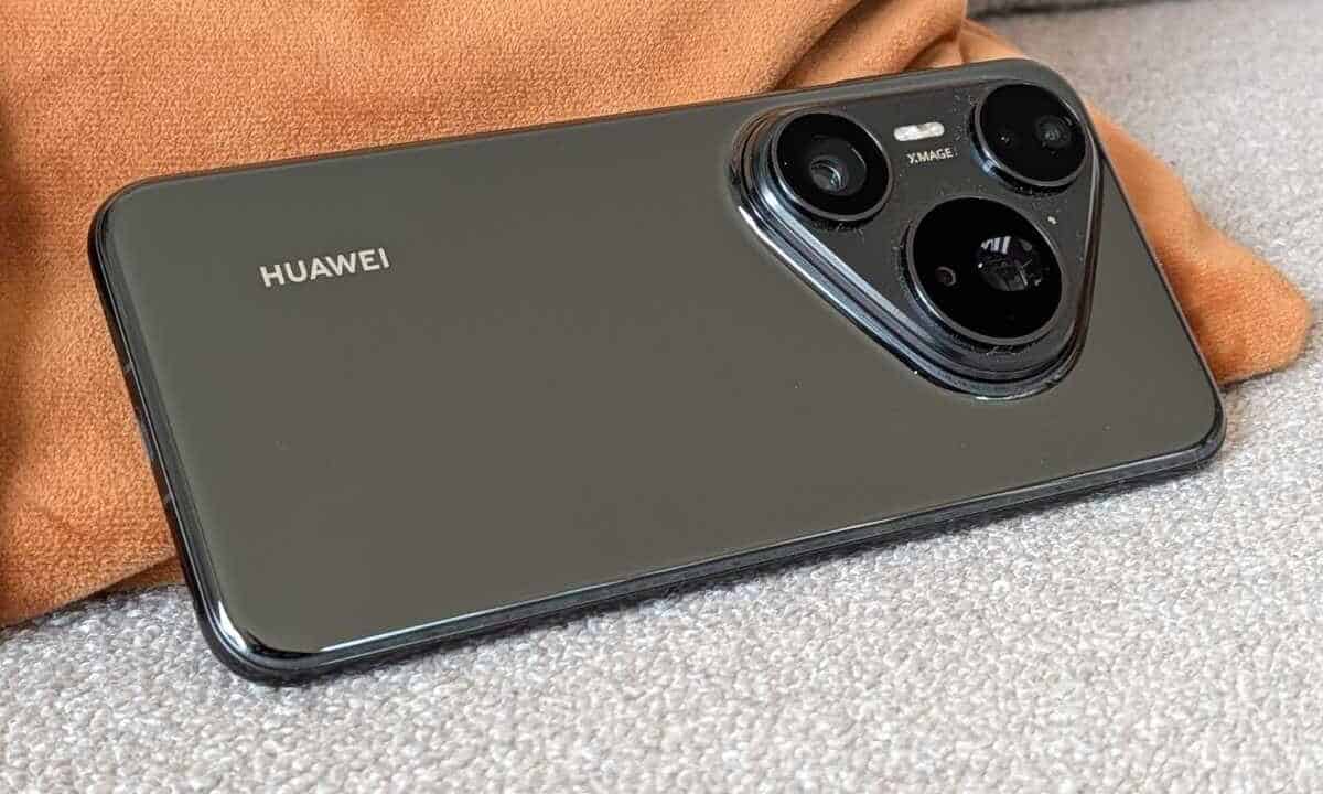 Huawei Pura 80 Pro visto da dietro