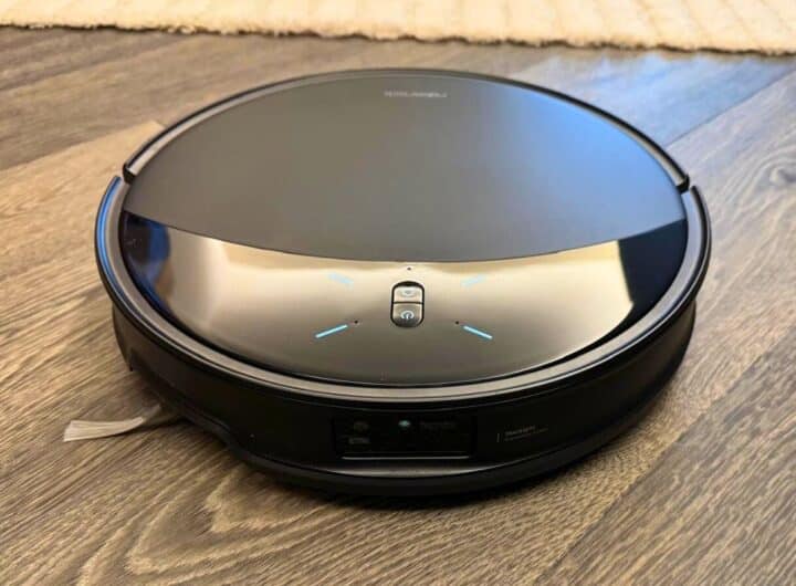 Roborock Saros 10R robot aspirapolvere