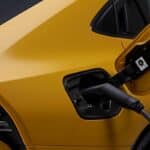 Ibridi plug-in: la promessa tradita? Uno studio rivela che inquinano quasi come le auto a benzina