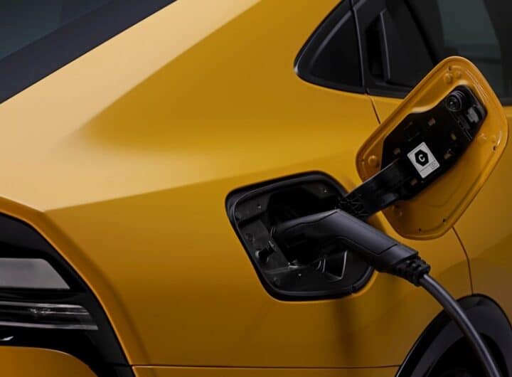 Ibridi plug-in: la promessa tradita? Uno studio rivela che inquinano quasi come le auto a benzina