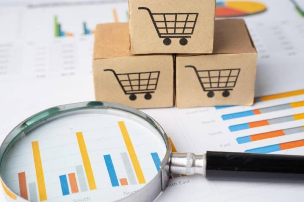 Come acquistare al miglior prezzo su Amazon: i migliori strumenti per monitorare i prezzi (e svelare i falsi sconti)