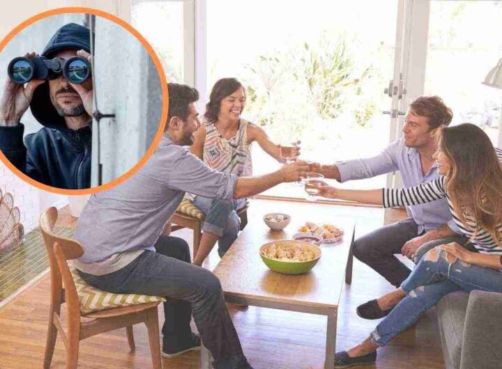 ignoriamo del tutto che ci spia di continuo