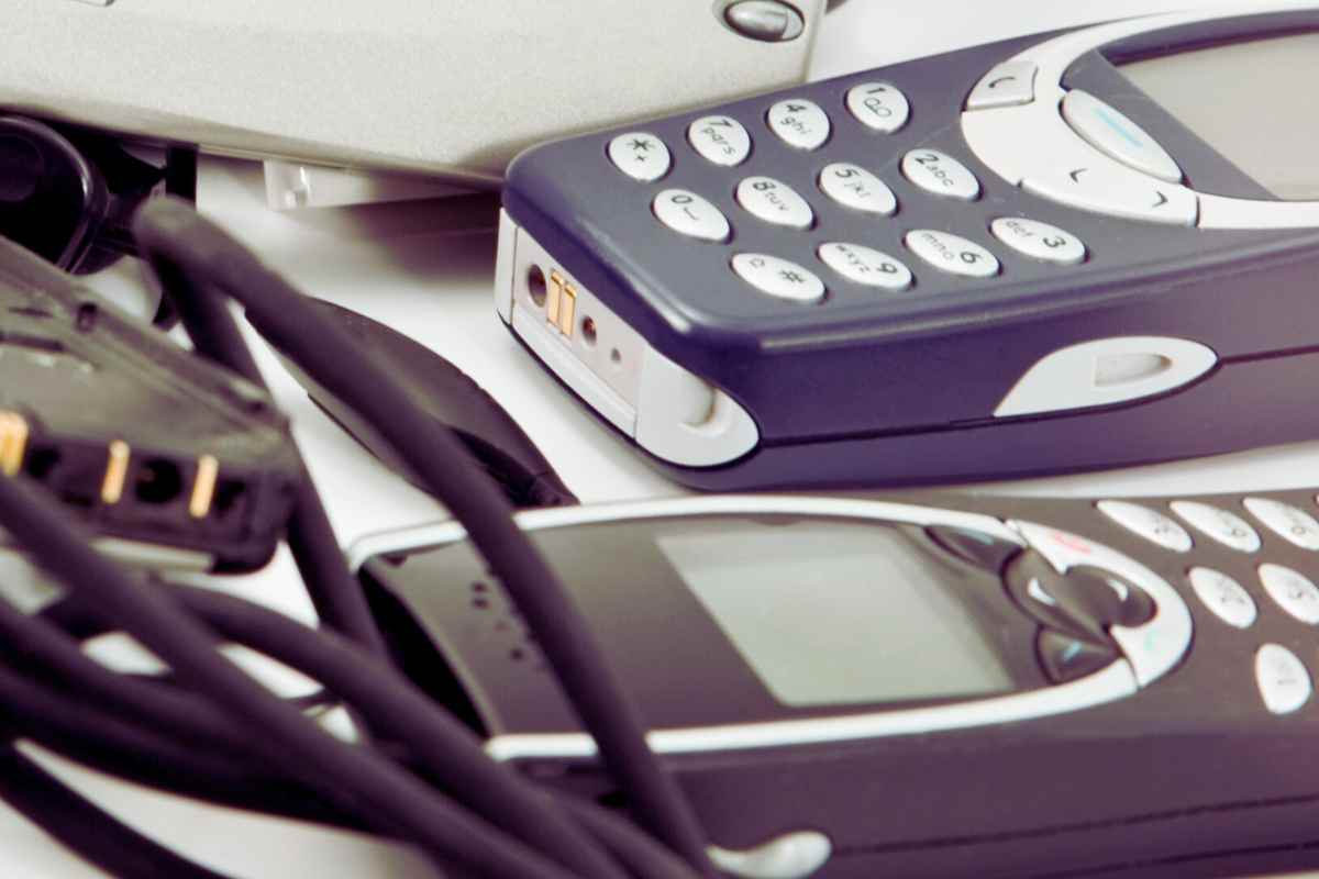 Vecchi smartphone, oggi valgono una fortuna