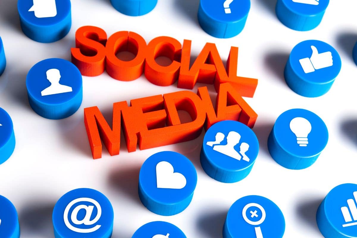 social media crollano in Italia: i nuovi dati ufficiali