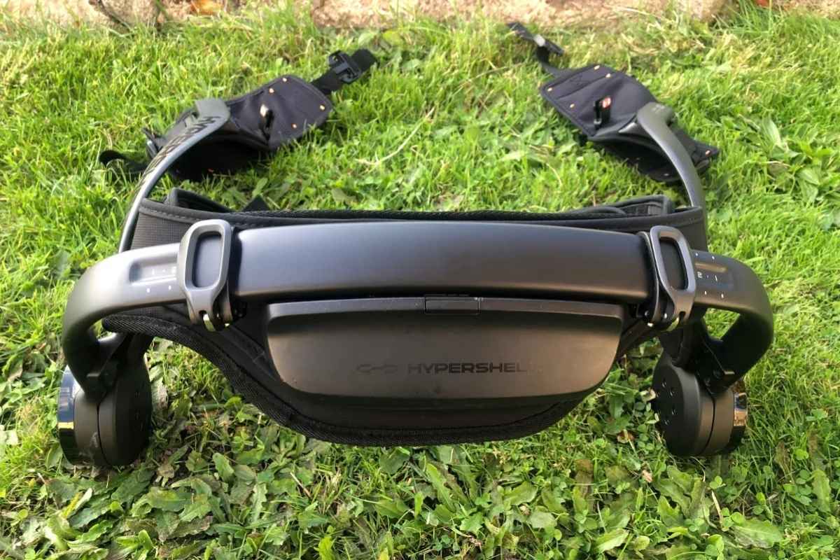 Recensione Hypershell X Ultra: abbiamo provato l'esoscheletro che vuole renderci escursionisti bionici