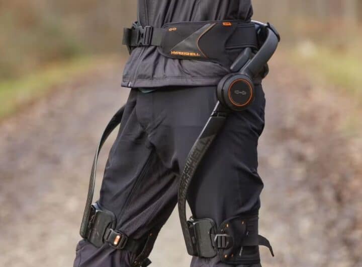 Recensione Hypershell X Ultra: abbiamo provato l'esoscheletro che vuole renderci escursionisti bionici