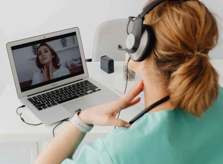 Certificato medico per assenza da lavoro, si farà direttamente online: cambia tutto