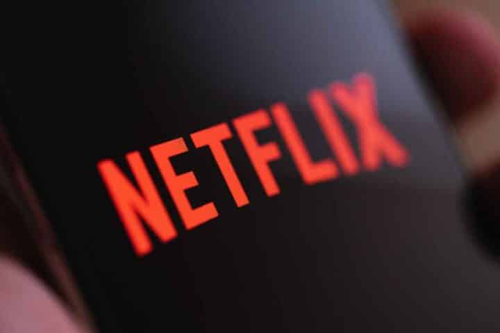 Netflix e Warner Bros insieme, cambia anche l'abbonamento