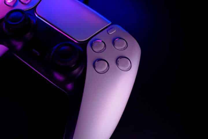 Colori diversi sul controller della PS5
