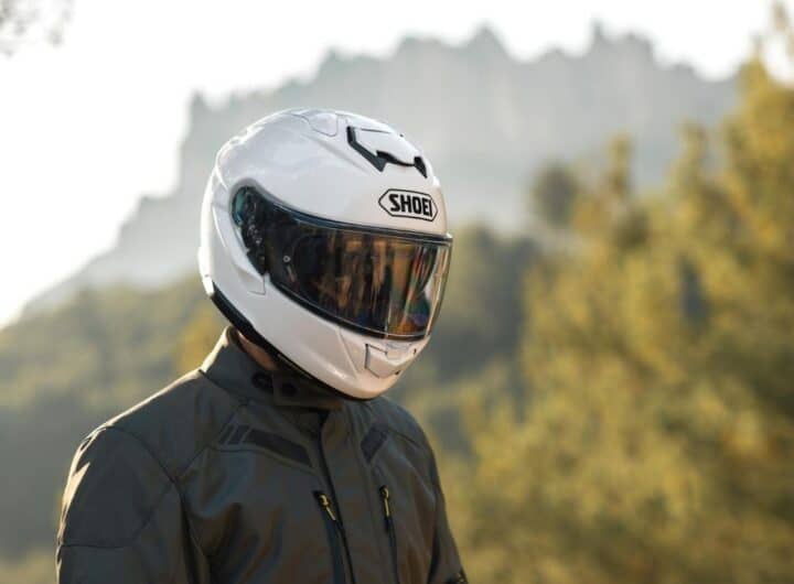 Casco Shoei GT-Air 3 Smart: l'HUD da €1.199 che proietta la navigazione nella tua visiera