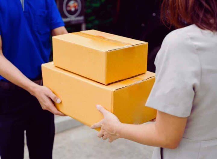 spedizioni: bisognerà bagarla su ogni pacco