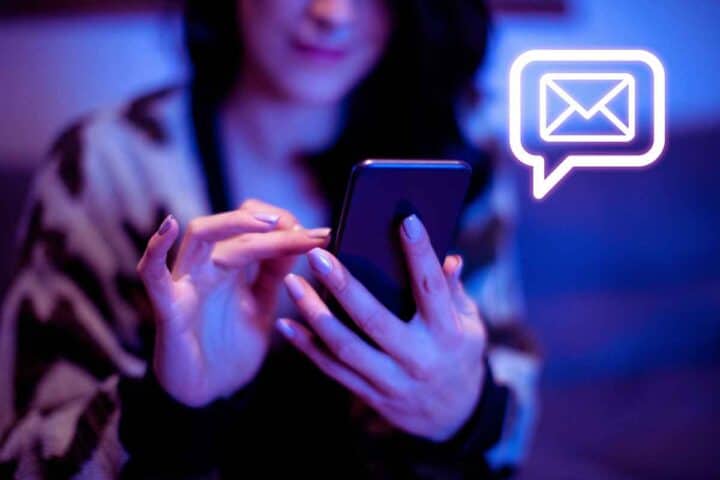 Il messaggio banale che racchiude invece la trappola