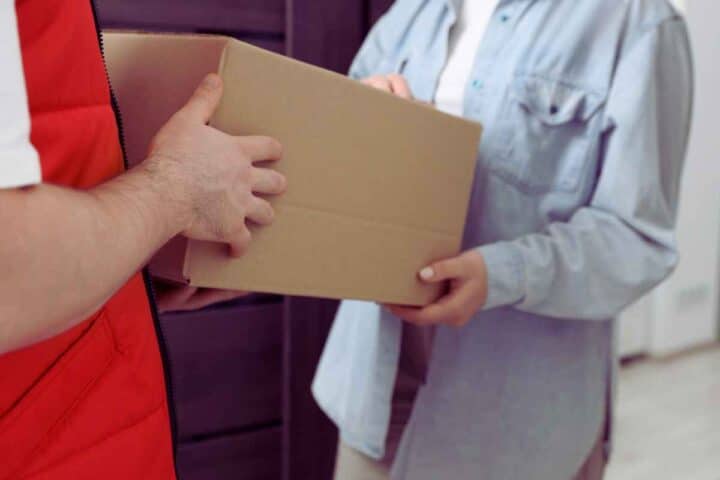 La tassa sui pacchi: cosa sta accadendo