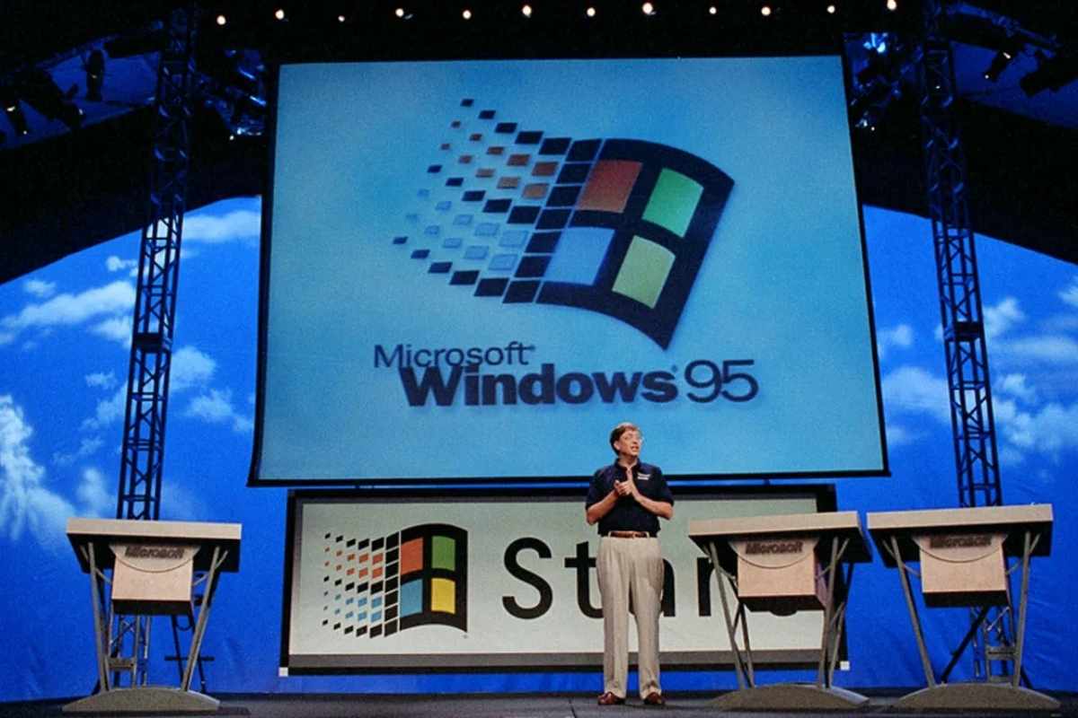 Dagli albori di Windows all'IA: i 12 momenti che hanno plasmato la storia di Microsoft
