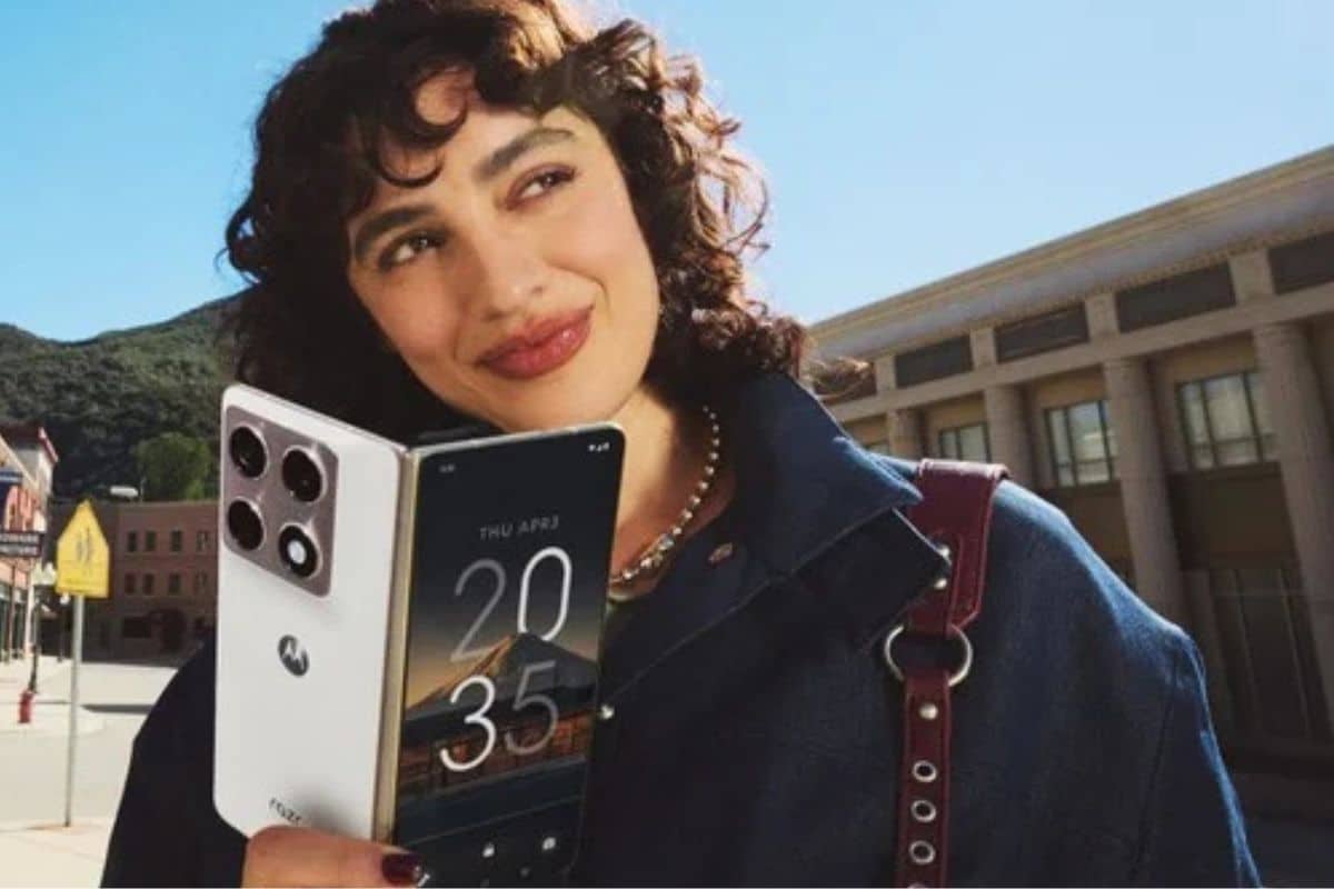 Motorola Razr Fold ufficiale, svelato al CES 2026