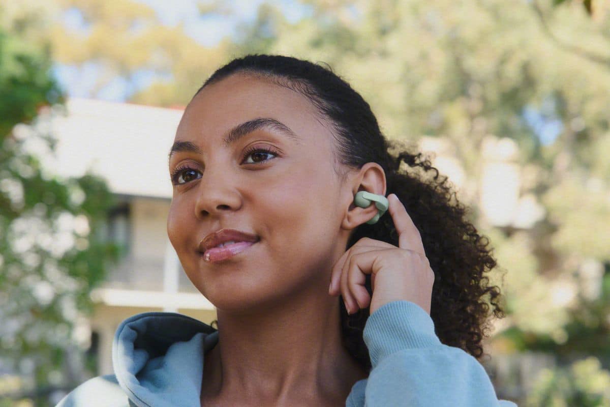 Sony presenta le LinkBuds Clip Open Earbuds