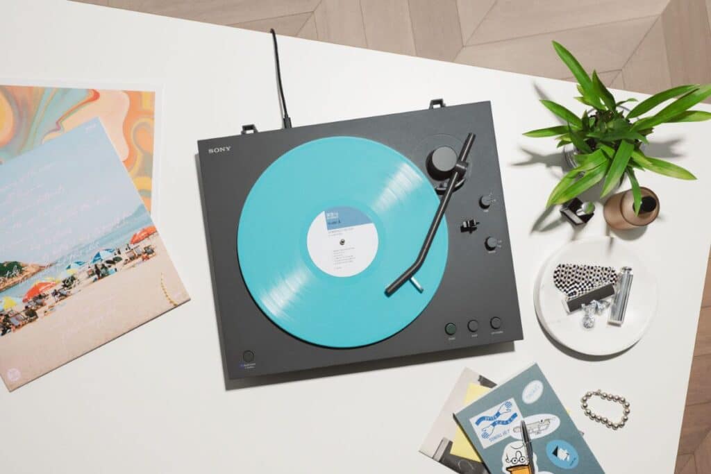 Sony amplia la gamma di giradischi: arrivano PS-LX3BT e PS-LX5BT