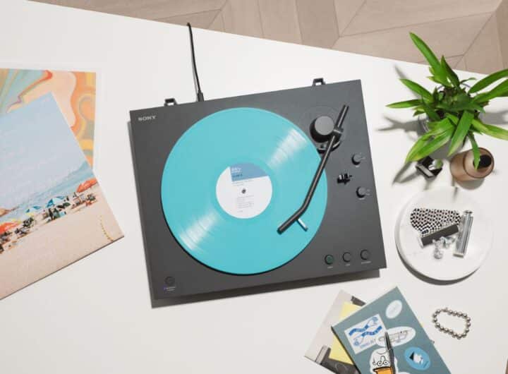 Sony amplia la gamma di giradischi: arrivano PS-LX3BT e PS-LX5BT