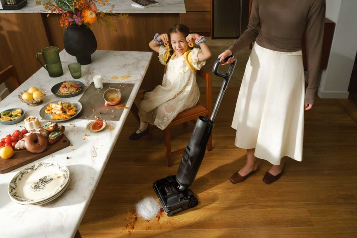 F25 ACE Pro schiuma attiva per macchie ostinate