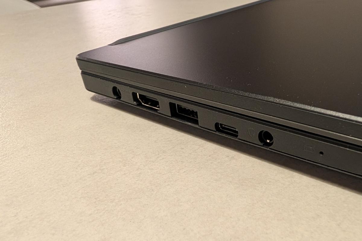 MSI Modern 15H AI C2HM