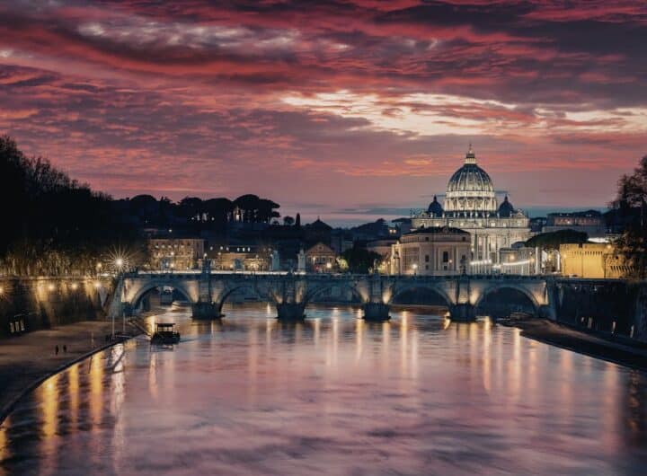 Il Vaticano renderà la Messa super tech con traduzione AI in 60 lingue