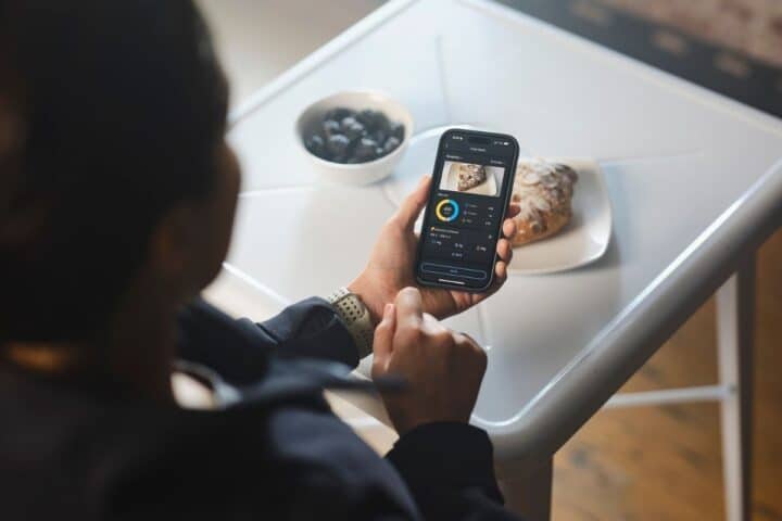 Amazfit V1TAL: la rivoluzionaria Food Camera che "guarda" cosa mangi per farti allenare meglio