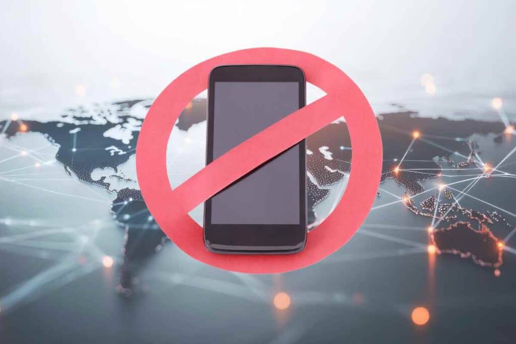 Il dispositivo uguale allo smartphone che funziona senza internet e senza Rete: anche in caso di guerra