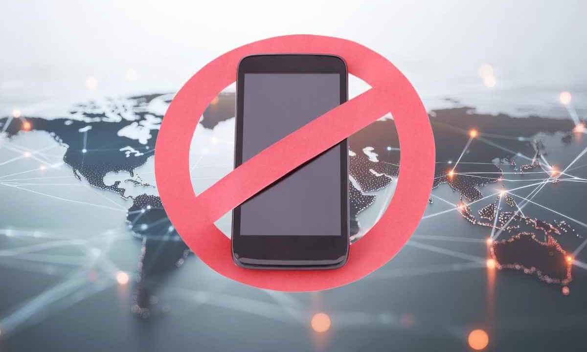 Il dispositivo uguale allo smartphone che funziona senza internet e senza Rete: anche in caso di guerra