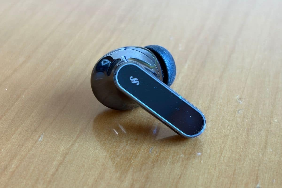 Il singolo auricolare Huawei FreeBuds Pro 5