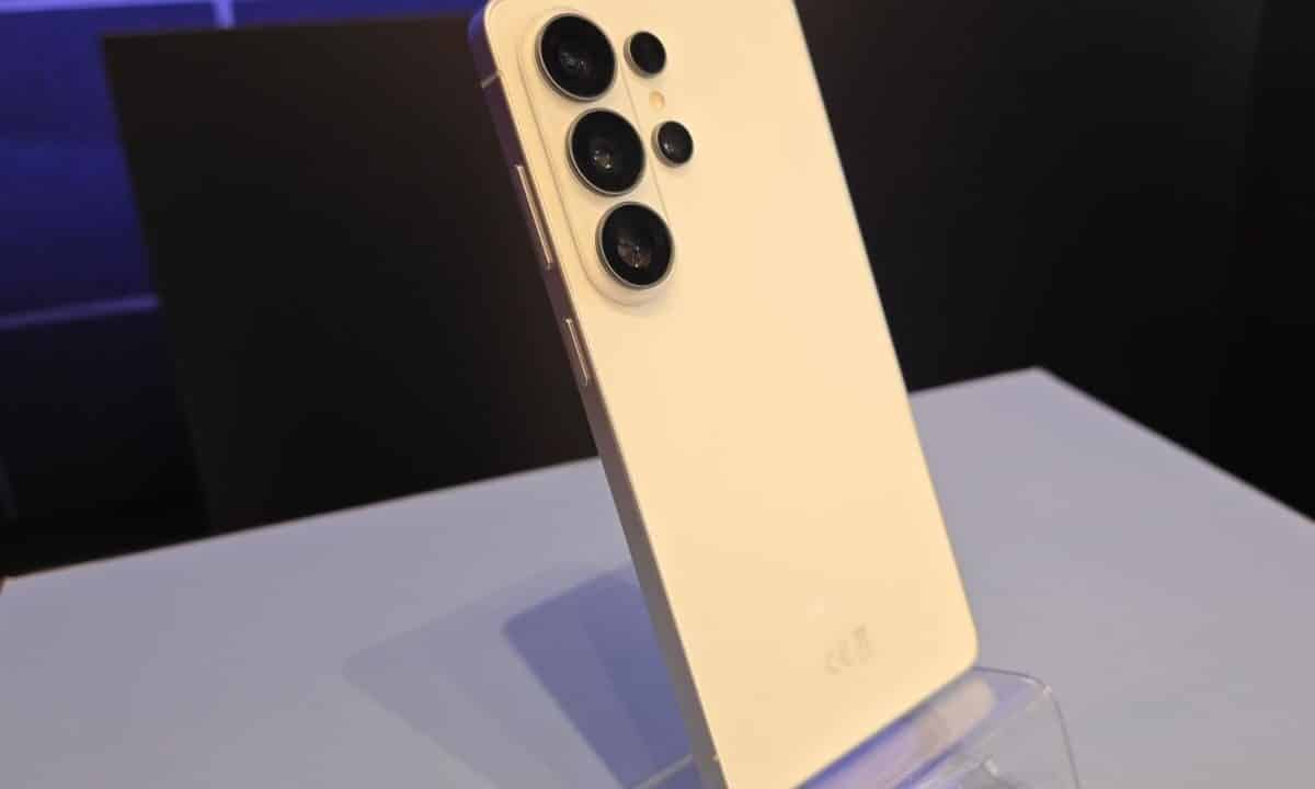 La back cover di Galaxy S26 Ultra