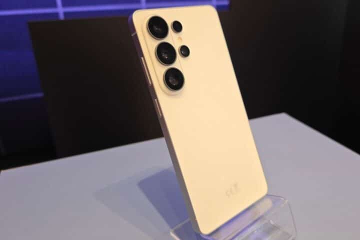 La back cover di Galaxy S26 Ultra