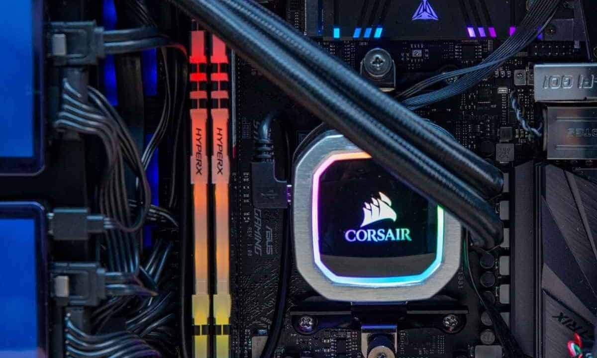 Guida al cable management: come domare il caos dei cavi per un PC fresco e ordinato