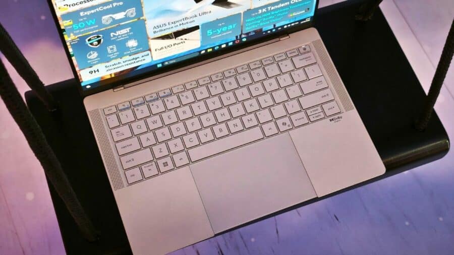 ASUS ExpertBook Ultra tastiera