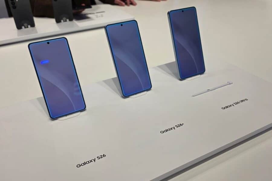 I nuovi Galaxy S26 uno accanto all'altro