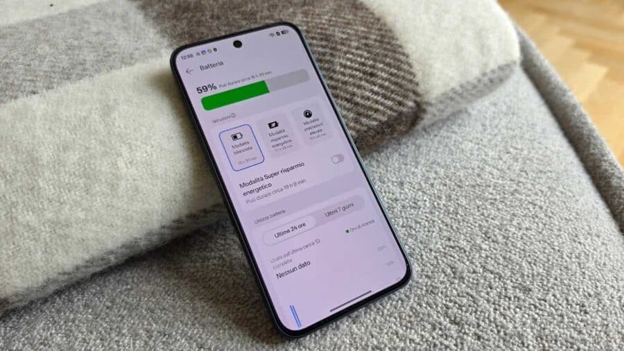 OPPO Reno 15 FS 5G schermata impostazioni batteria con indicatore al 59 percento e modalità risparmio energetico