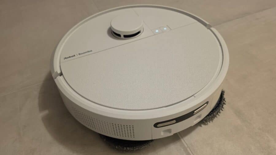 iRobot Roomba Plus 405 Combo di lato con panni DualClean visibili in rotazione