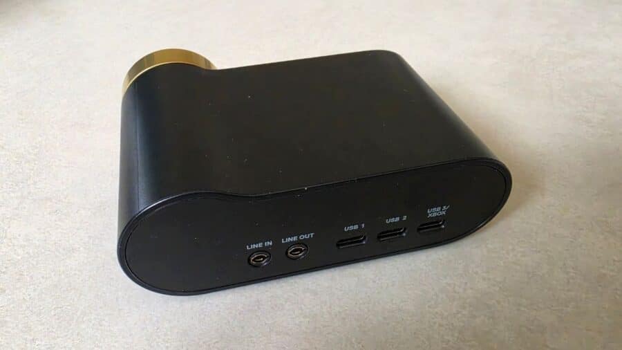 SteelSeries Arctis Nova Elite GameHub retro con porte USB-C, Line In e Line Out
