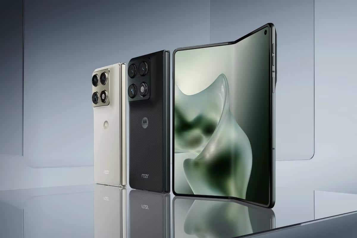 Motorola razr fold