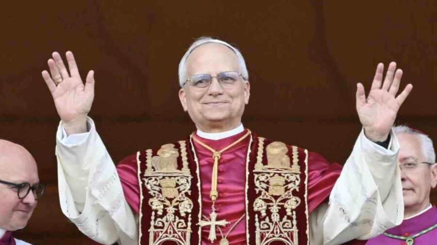 Papa Leone (www.mistergadget.tech)