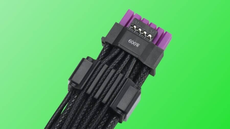 Dettaglio ravvicinato di un connettore 16 pin nero e viola con indicazione 600W, usato per l’alimentazione delle moderne schede video ad alte prestazioni.