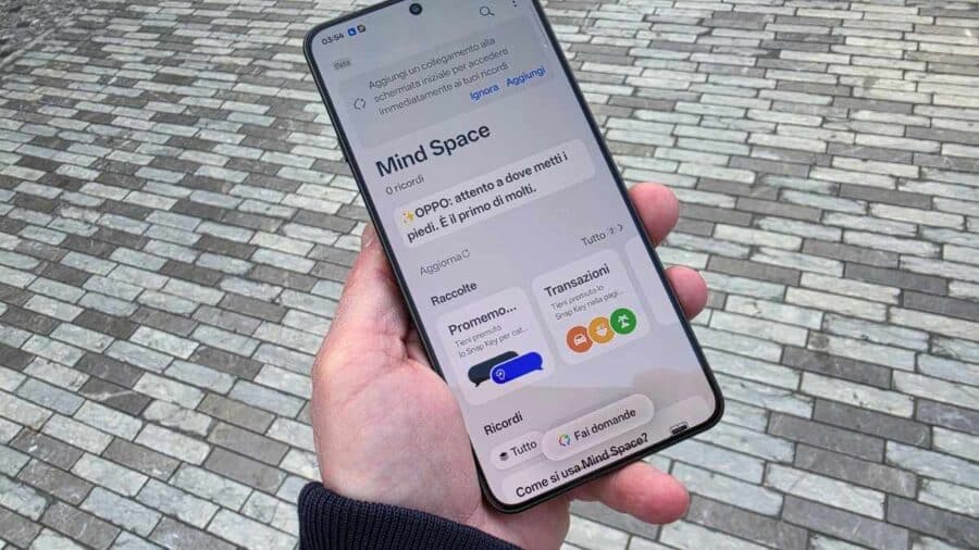 OPPO Find X9 Ultra con schermata di AI Mind Space di ColorOS 16, con sezioni Promemoria e Transazioni visibili sul display